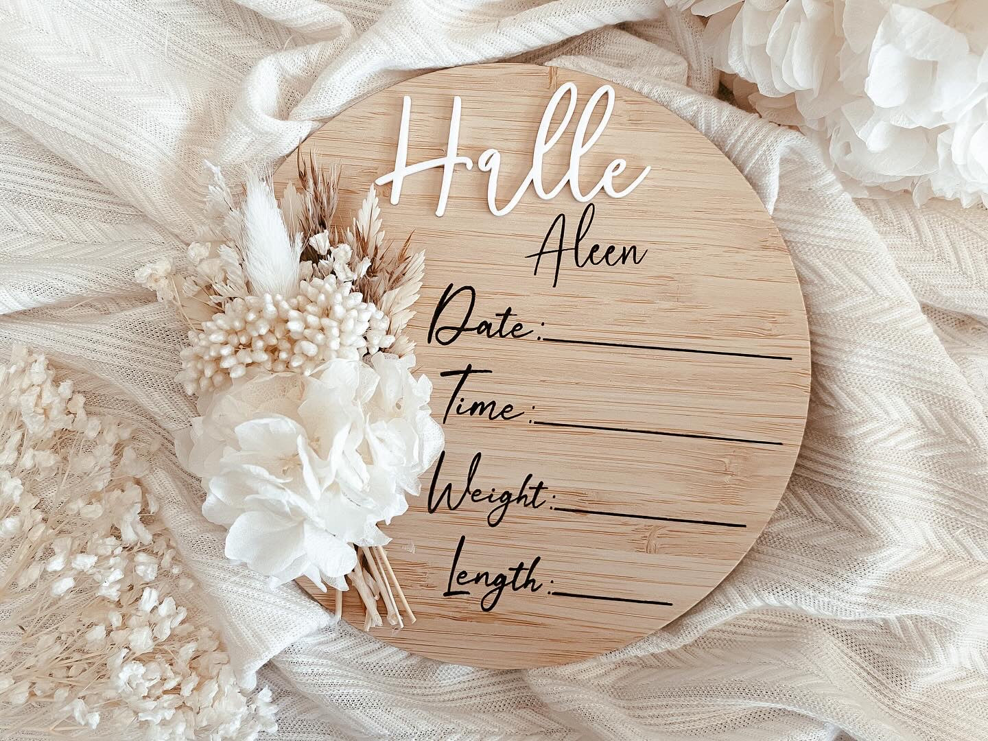 Dried flower writeable birth detail sign