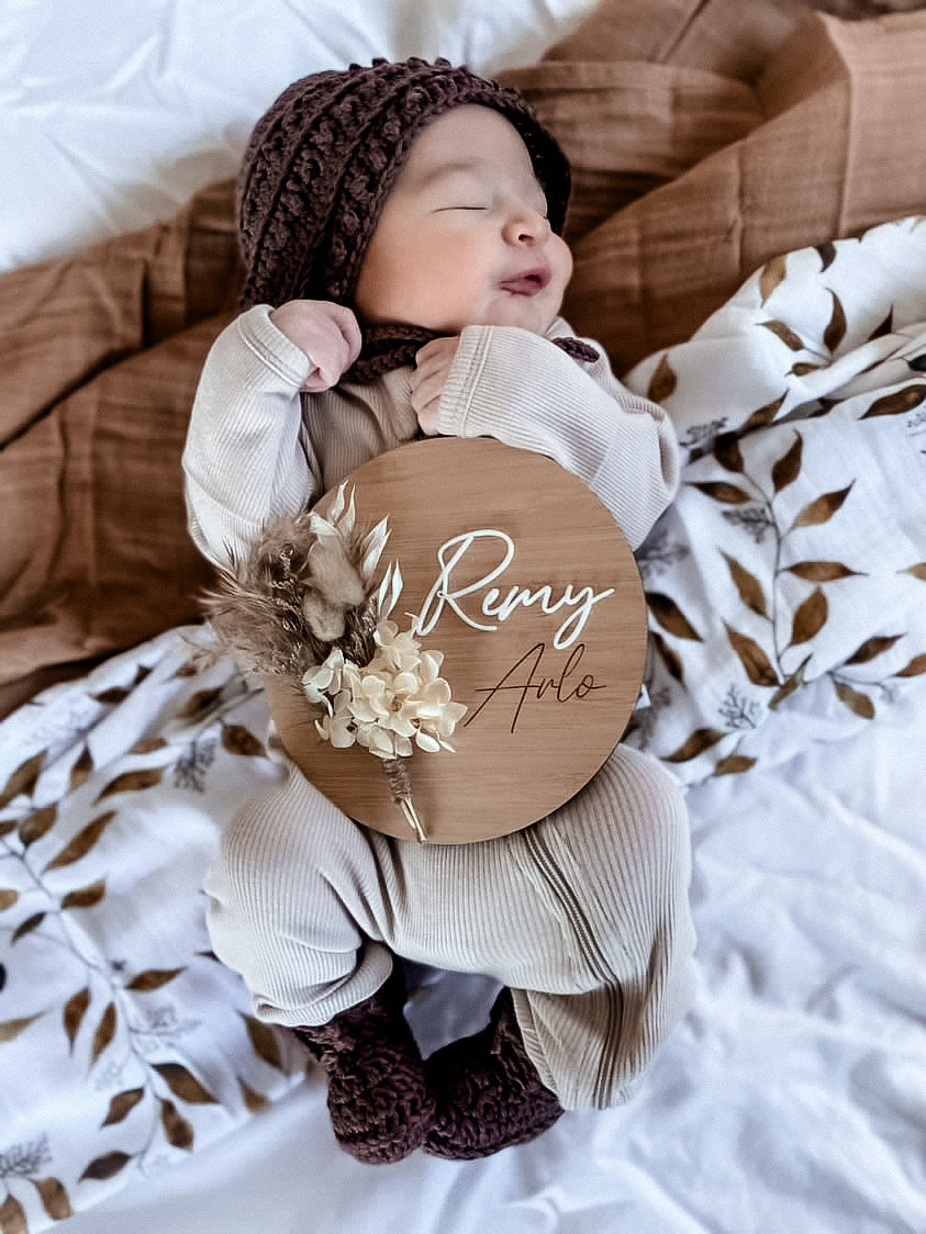Dried flower birth announcement sign neutral flowers