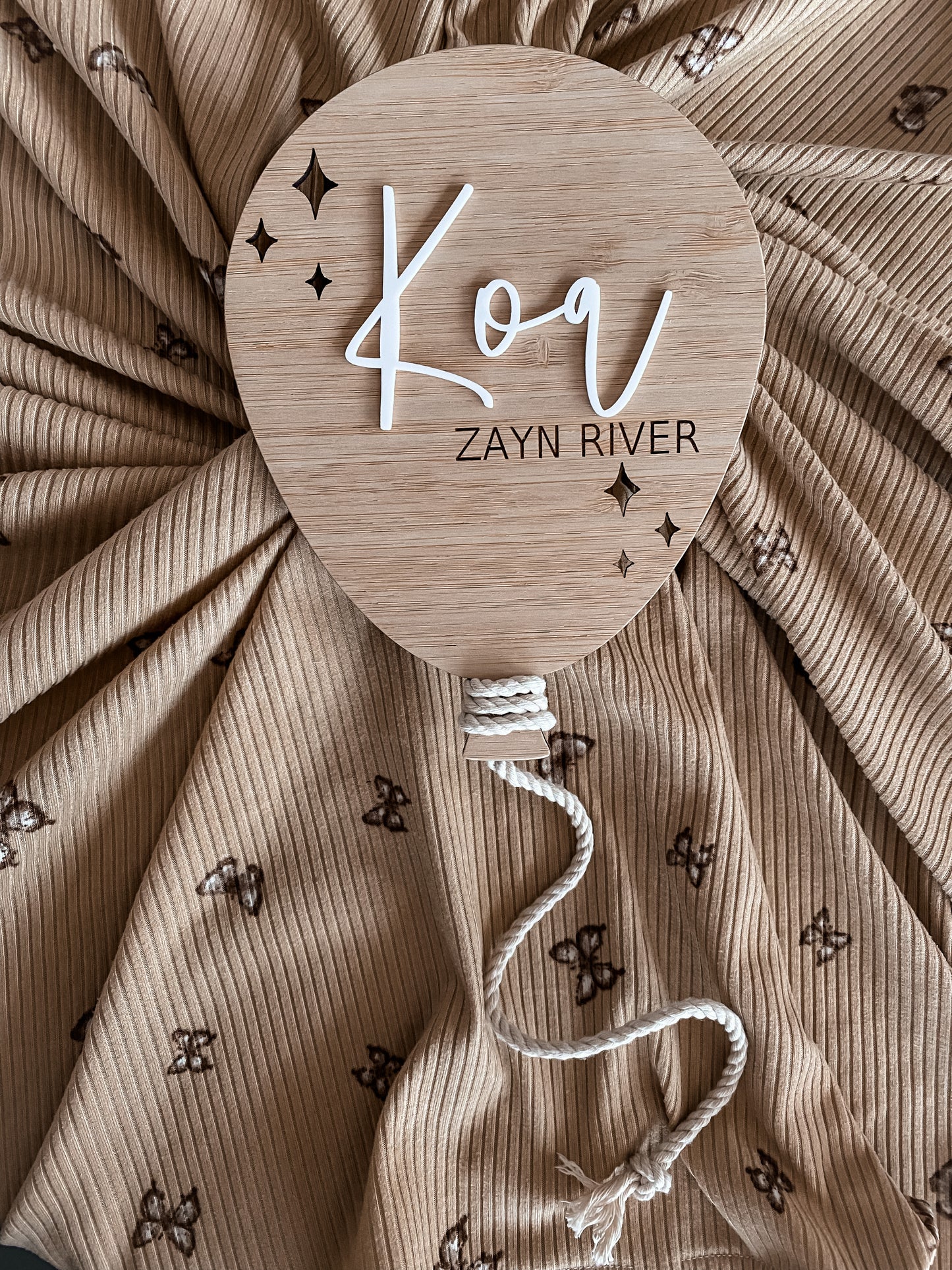 Balloon personalised birth announcement