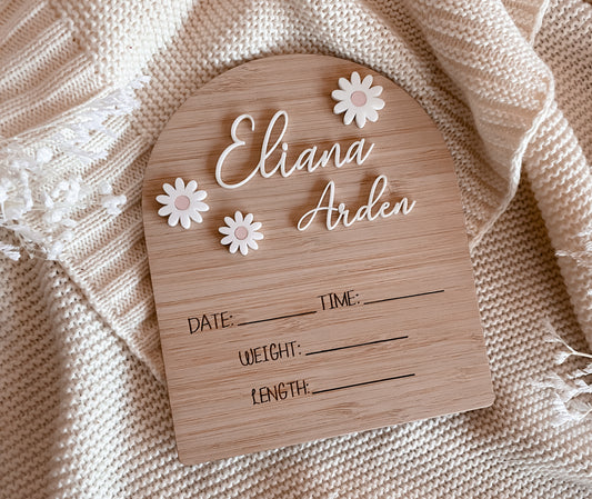Personalised daisy writeable birth announcement plaque