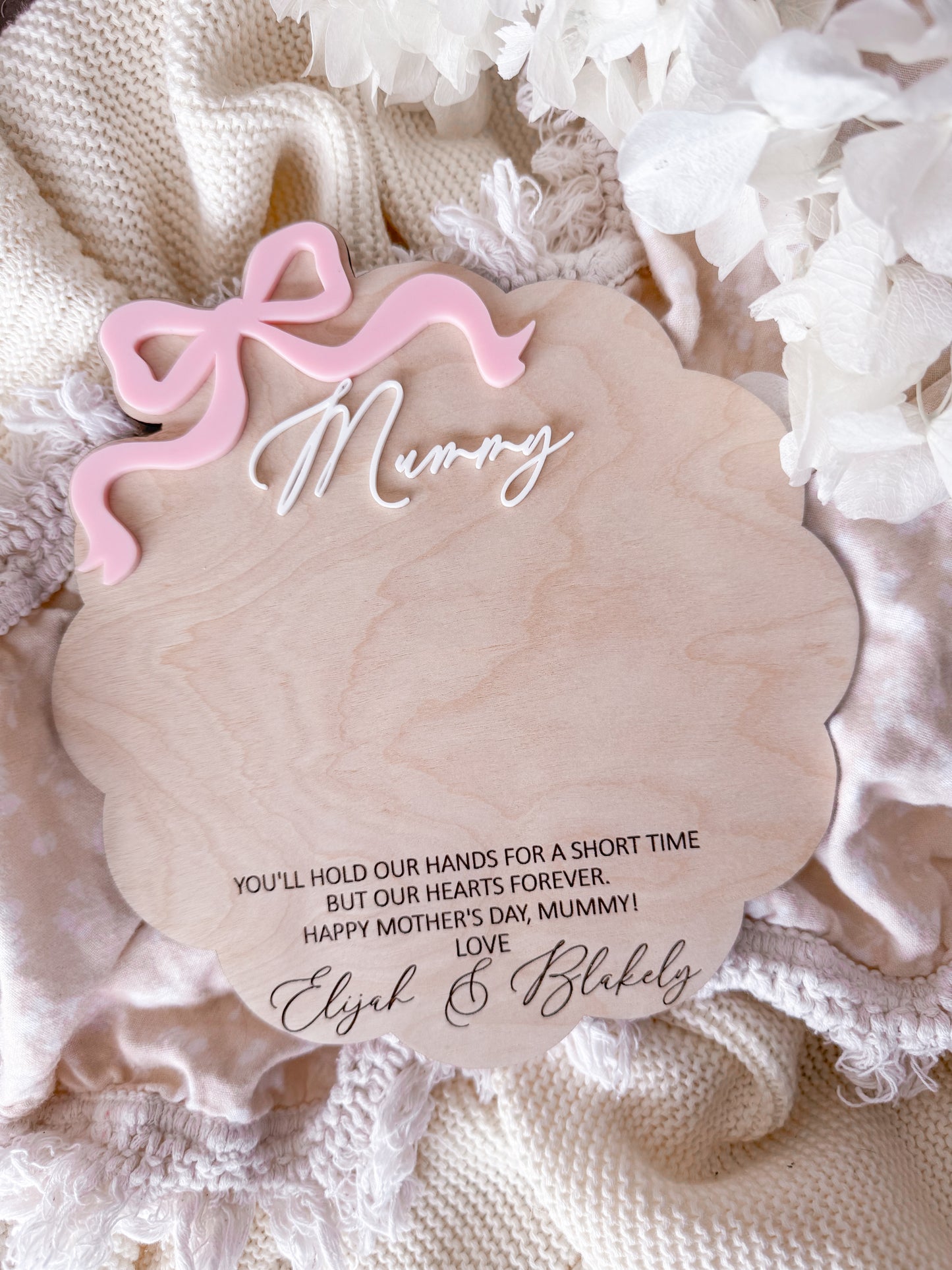 Scalloped edge with bow Mother’s Day hand print sign