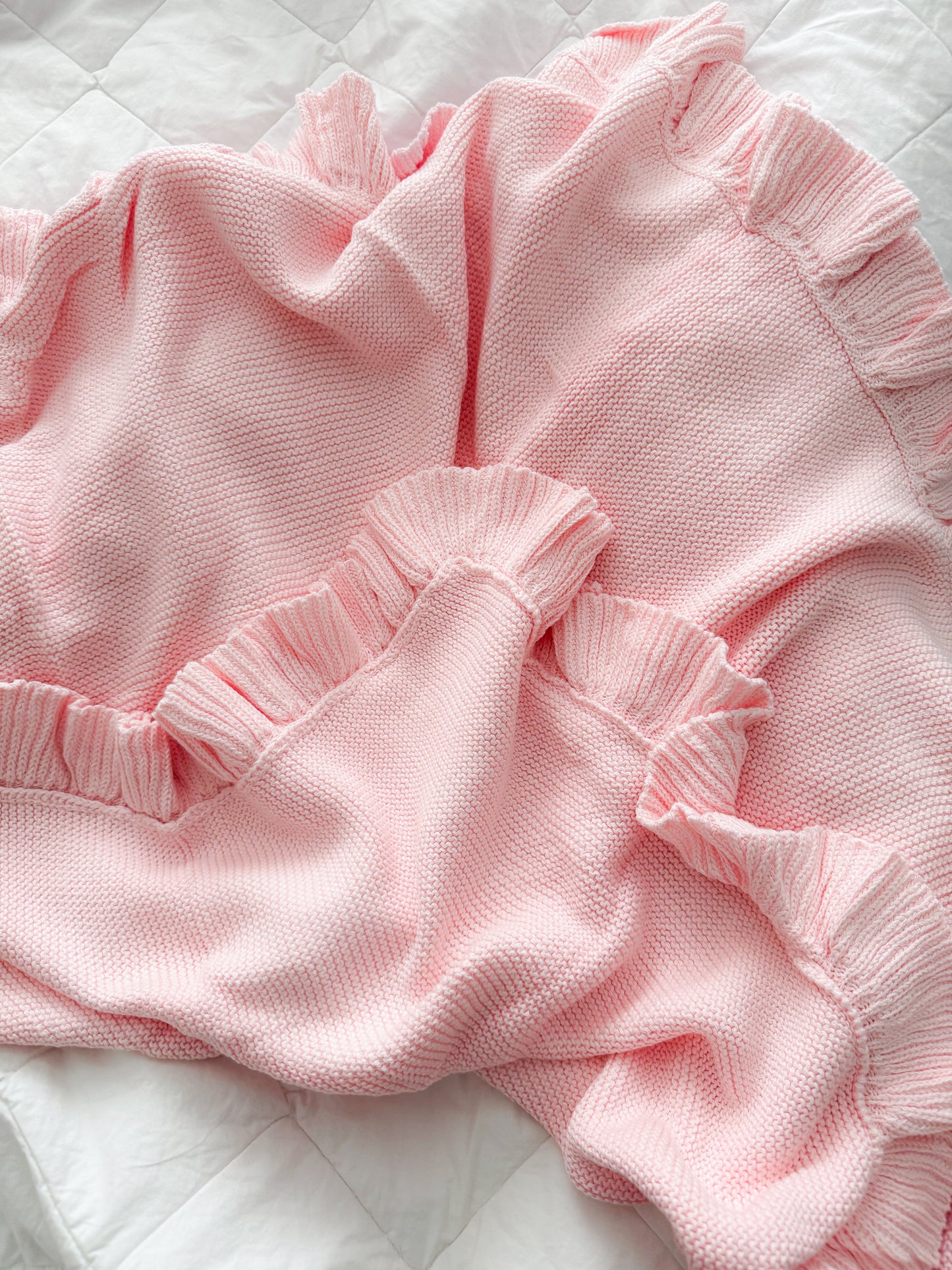 Pink frill edge baby blanket