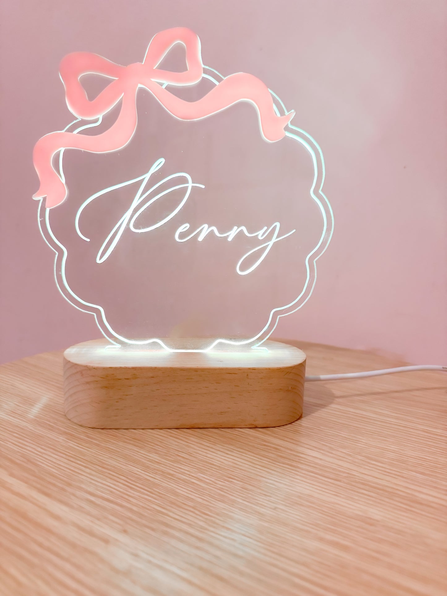 Bow with scallop edge night light warm white