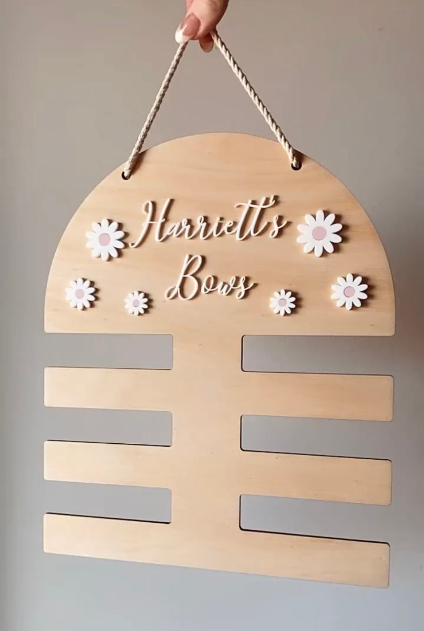 Personalised daisy bow holder