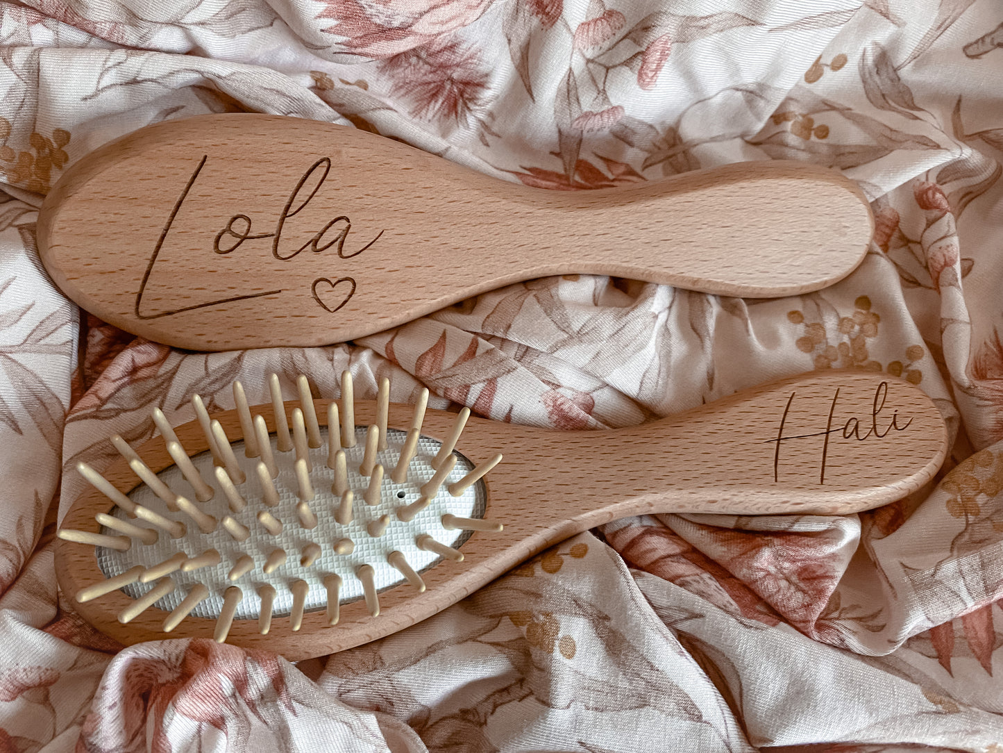 Hairbrush set heart design