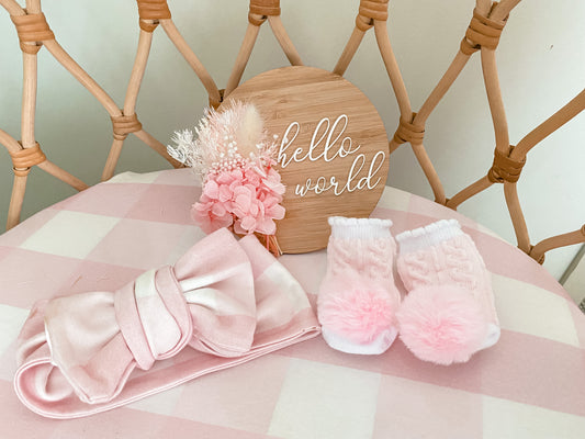 Dried floral hello world birth announcement PINK bunch