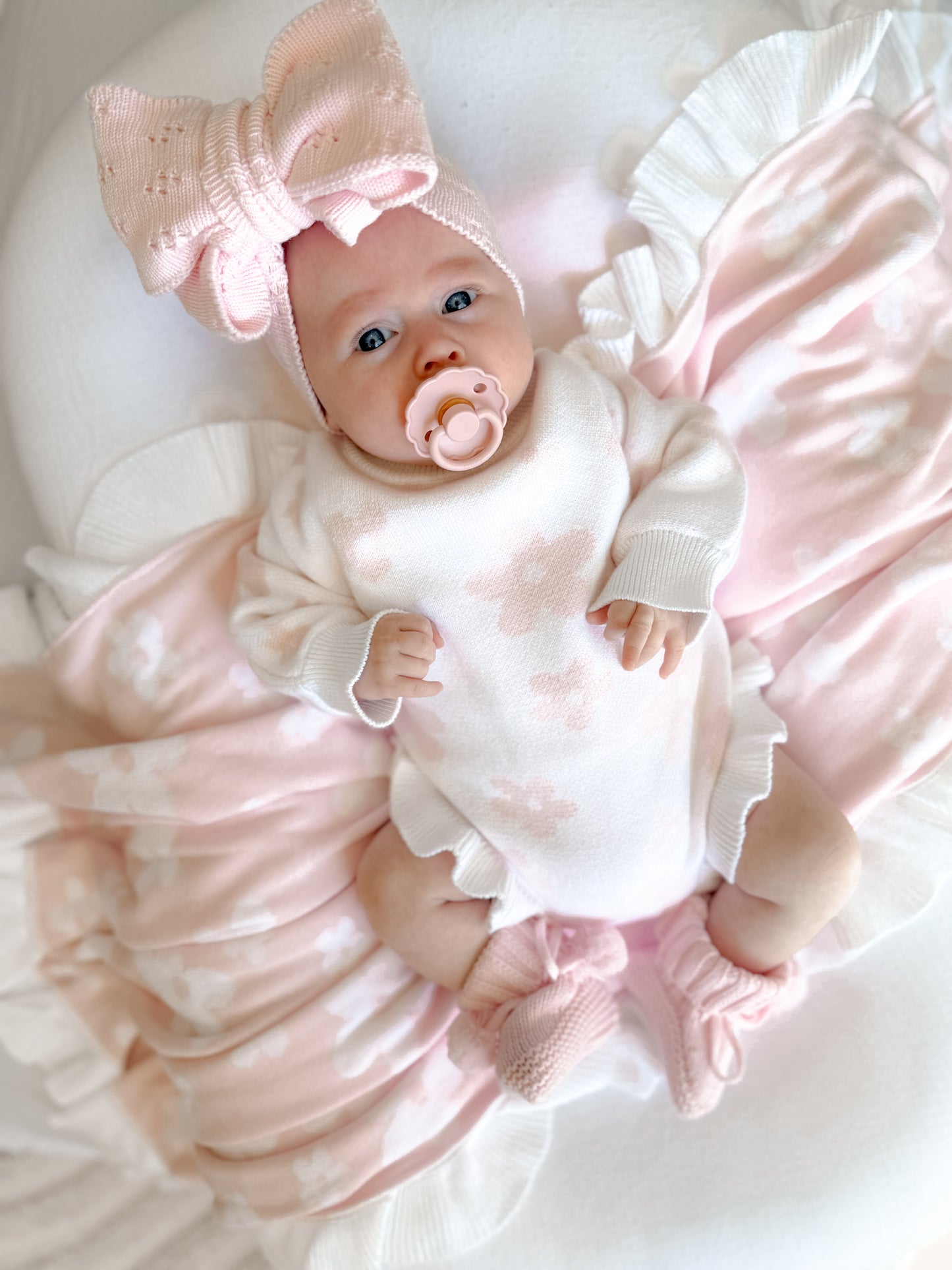Flower pattern frill leg baby romper