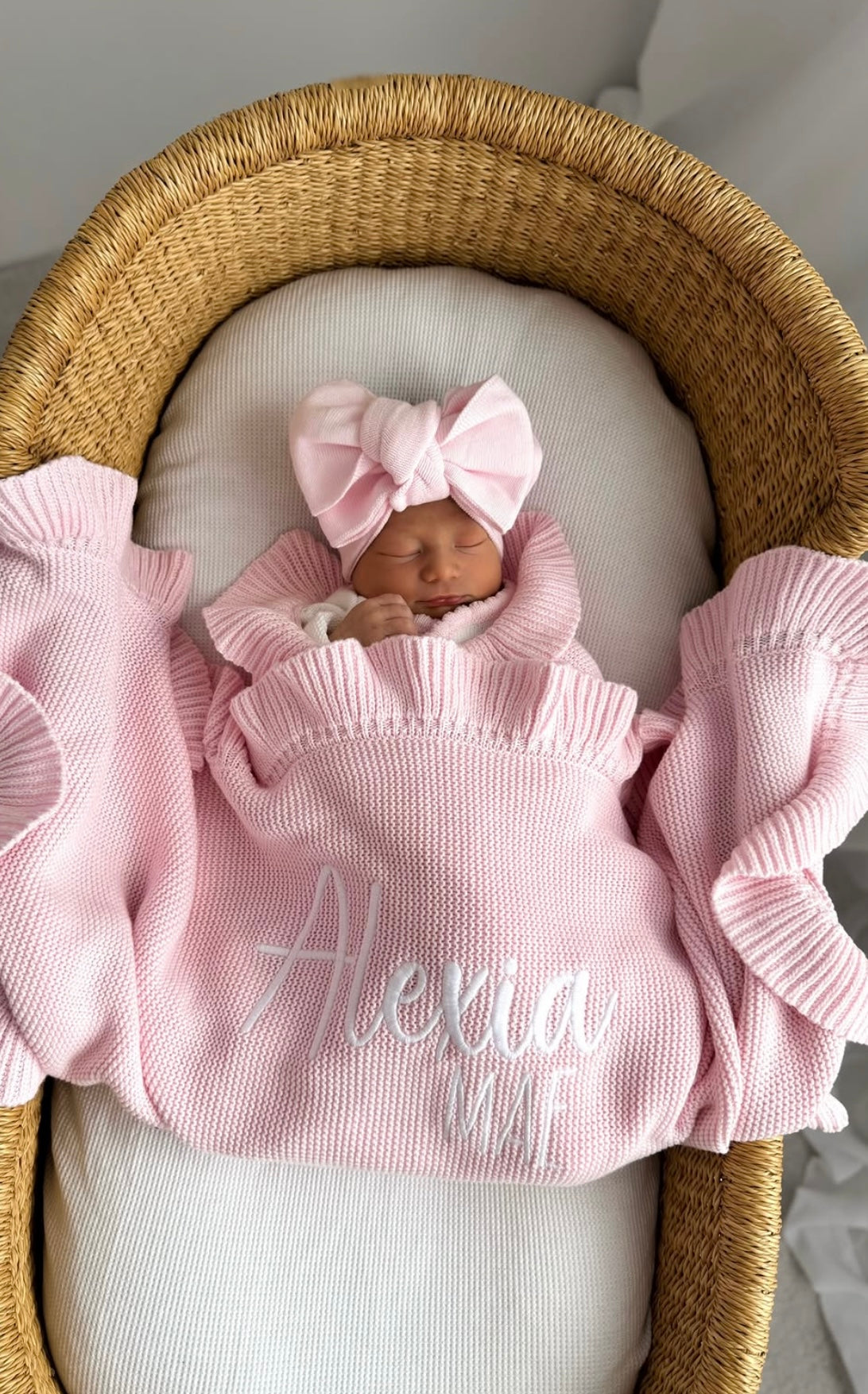 Pink frill edge baby blanket