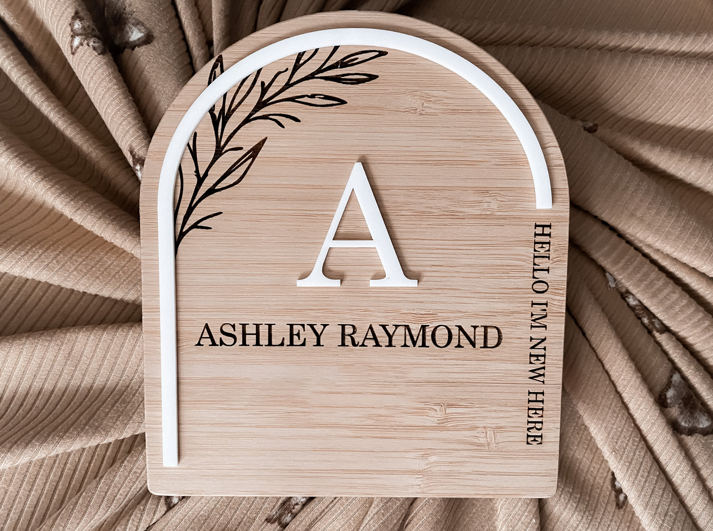 Arch classic birth announcement leaf style