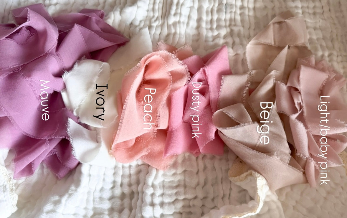 Scallop edge birth announcement sign with ribbon