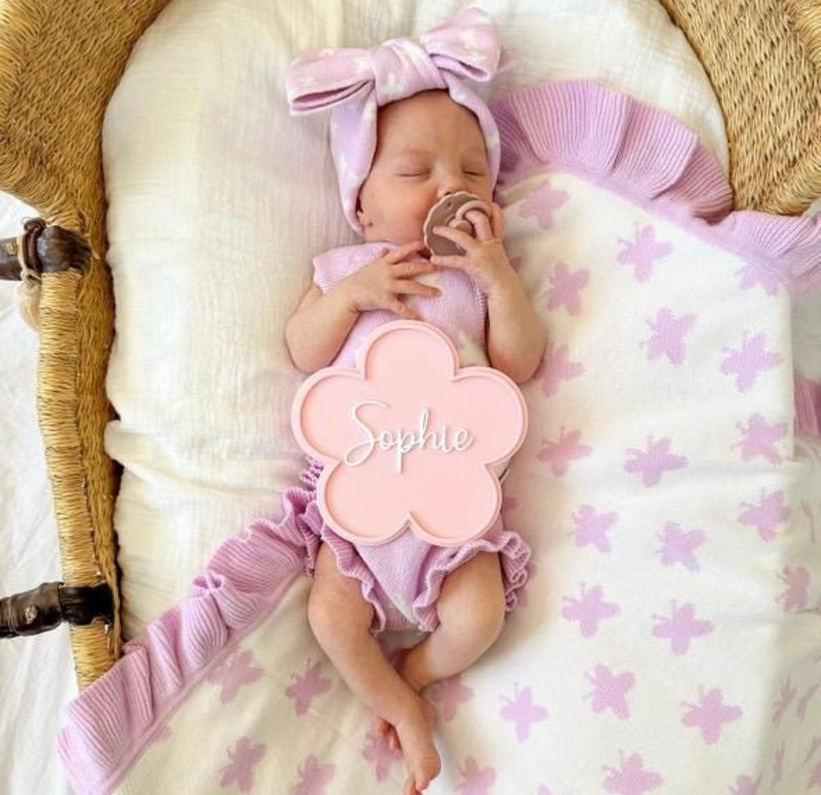 Flower birth announcement sign