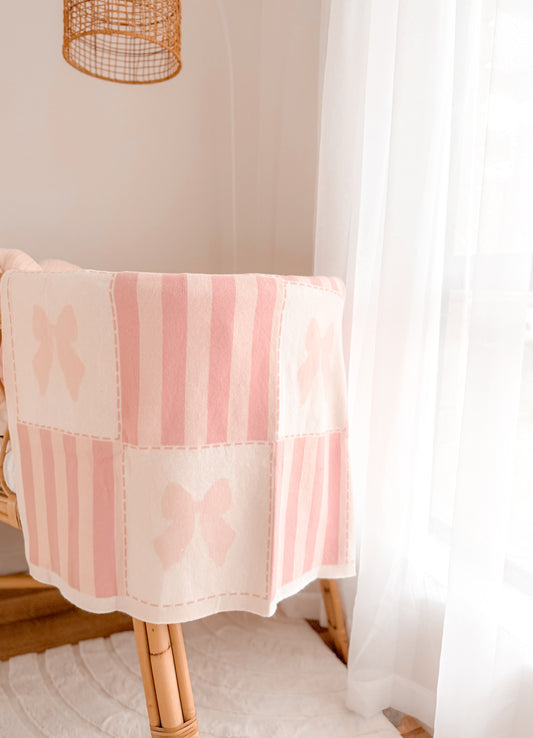 Heirloom classic bow and stripe blanket