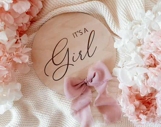 It’s a girl ribbon birth announcement sign