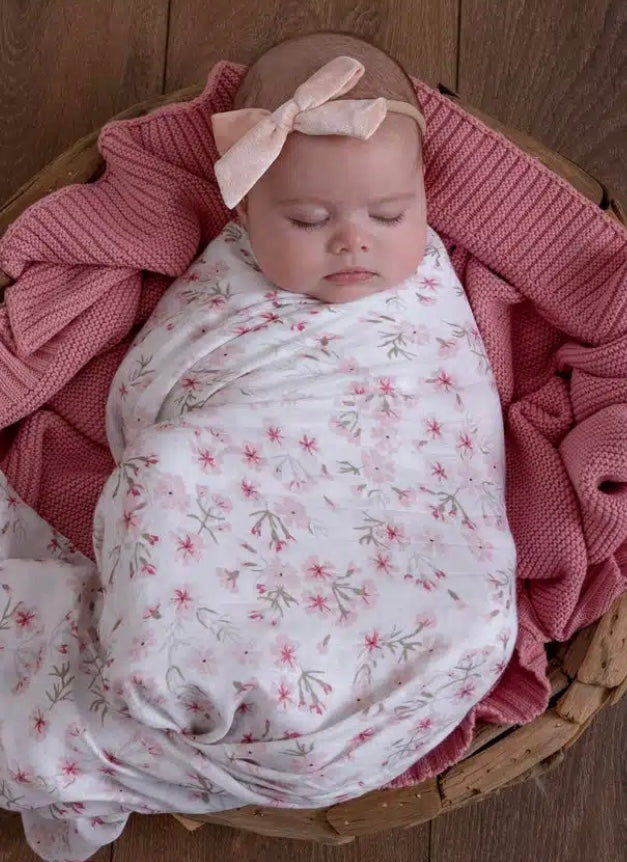 Rose pink organic knit baby blanket